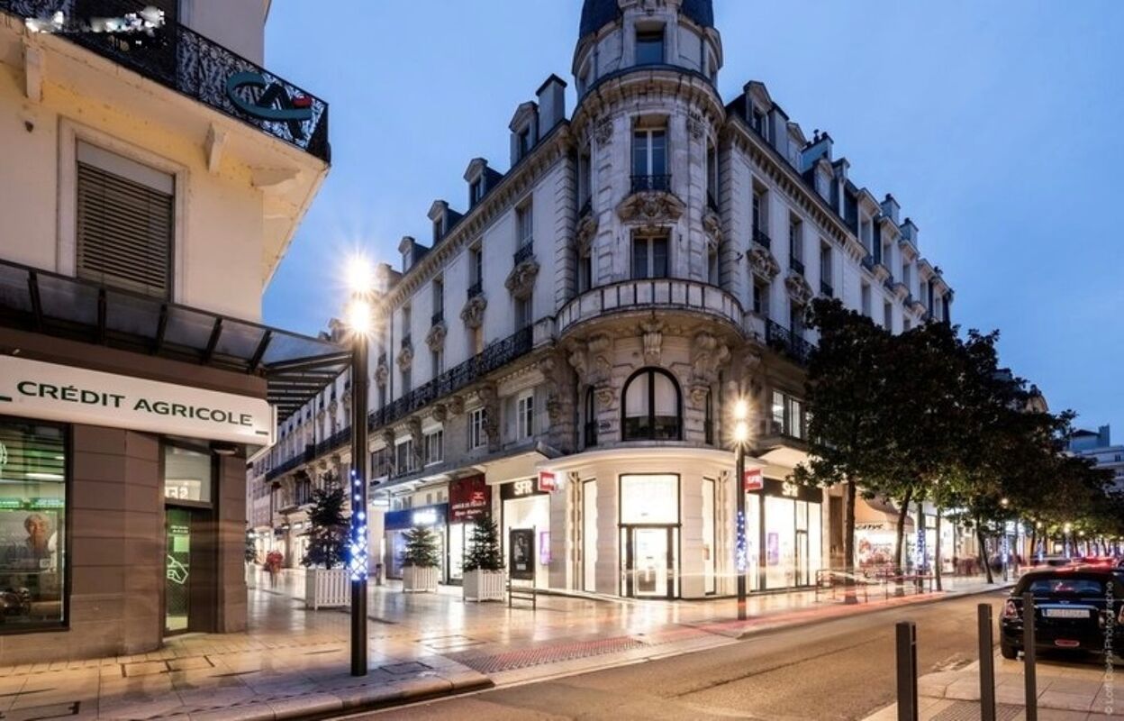 commerce 1 pièces 327 m2 à vendre à Vichy (03200)