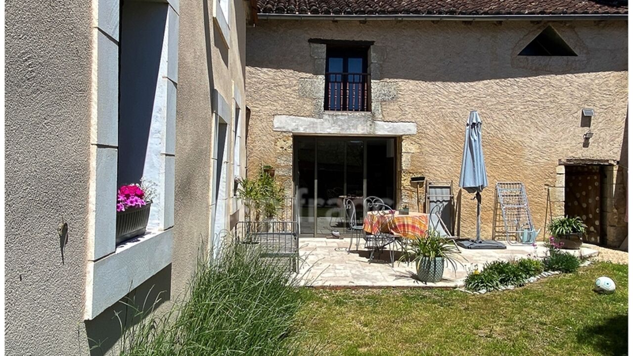 maison 5 pièces 138 m2 à vendre à Agonac (24460)