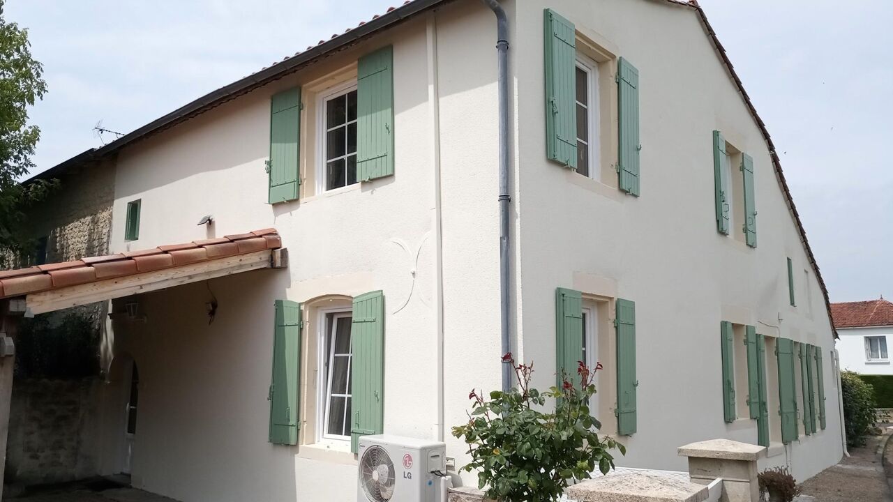 maison 4 pièces 123 m2 à vendre à Mosnac (17240)