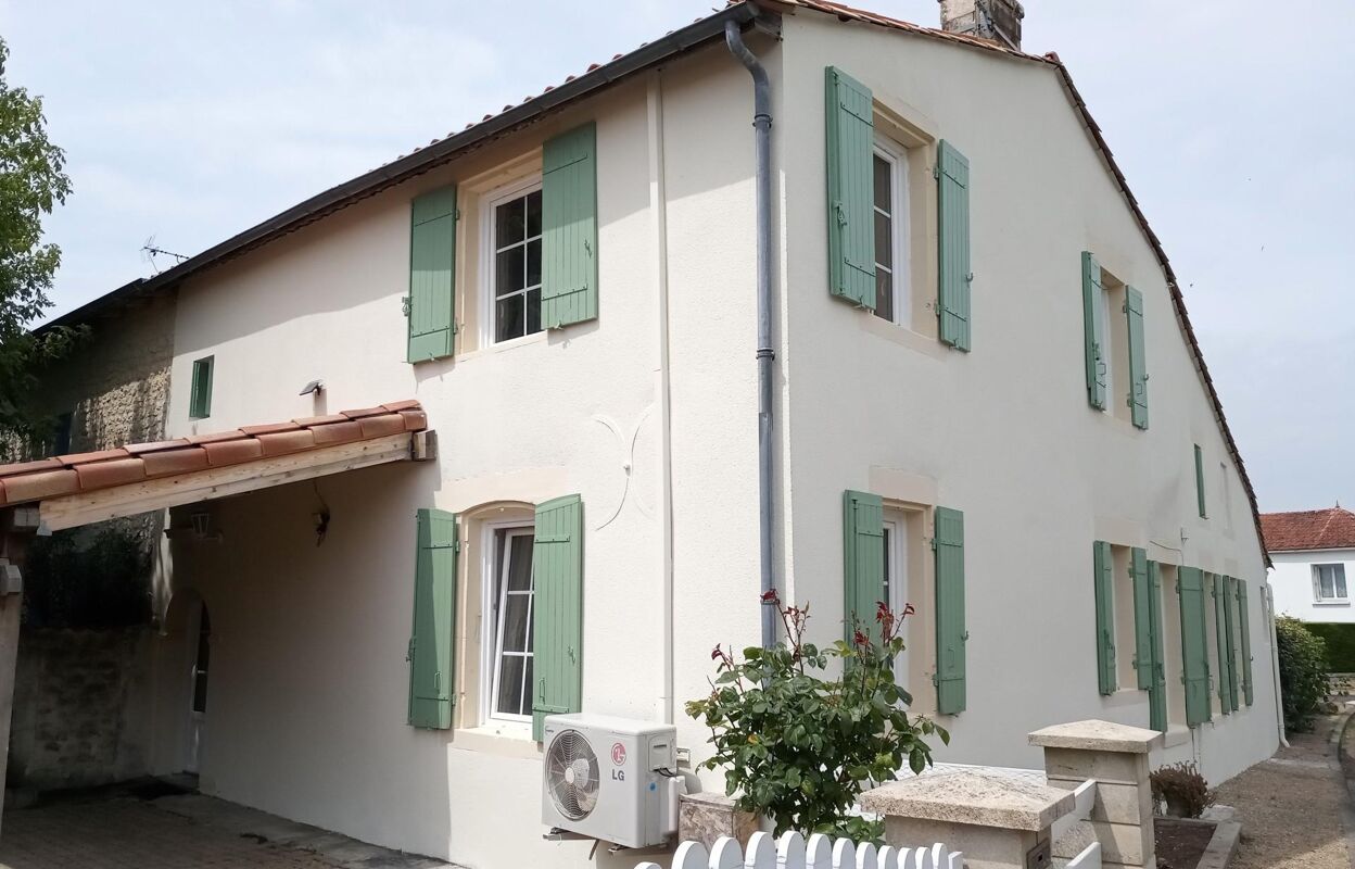 maison 4 pièces 123 m2 à vendre à Mosnac (17240)