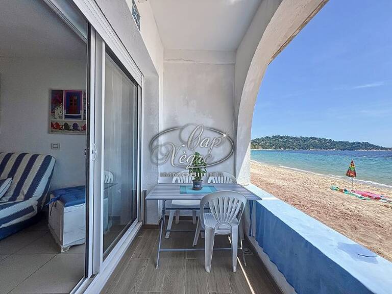 studio en rez-de-plage avec loggia — photo 1