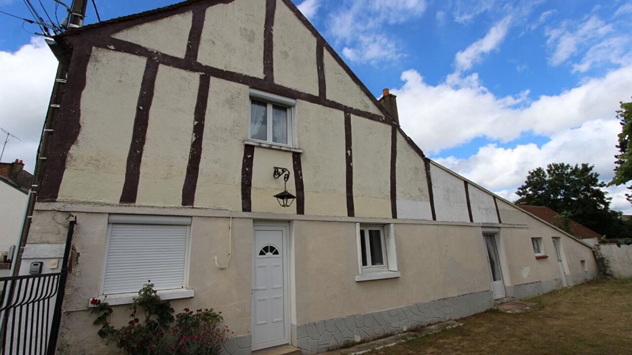 maison 5 pièces 105 m2 à vendre à Darvoy (45150)