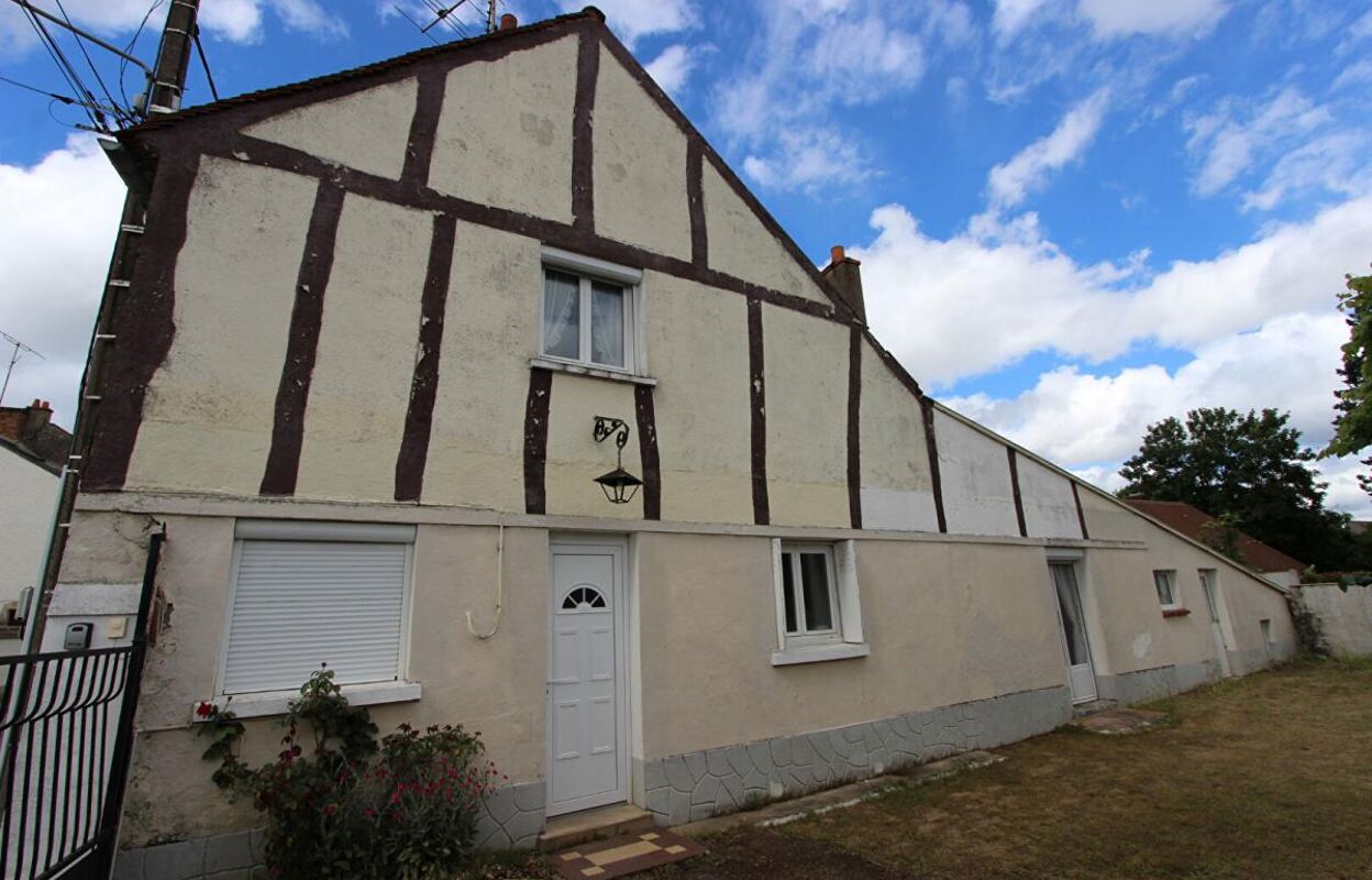 maison 5 pièces 105 m2 à vendre à Darvoy (45150)