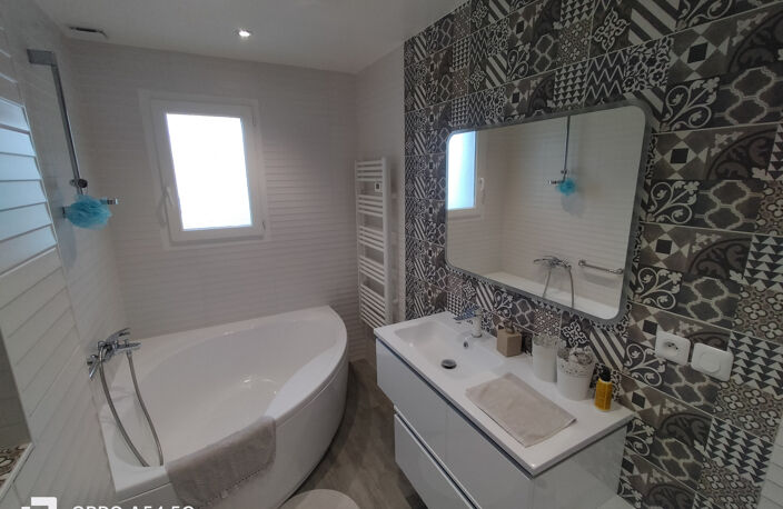 PAVILLON 5 MIN NORD DE SENS, 4 CHAMBRES, 990 M2 TERRAIN CLOS — photo 5