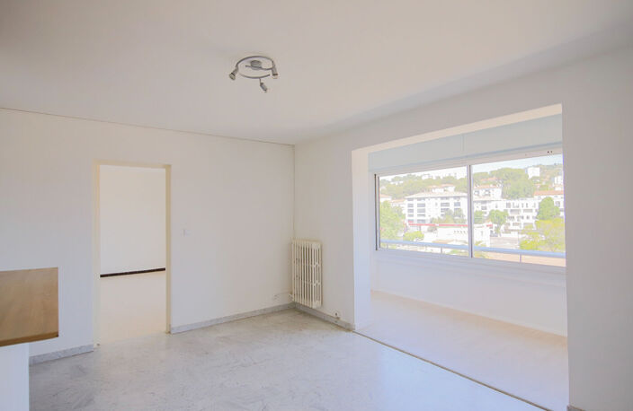 Appartement Hyères 2 pièces 39.64 m2 — photo 3