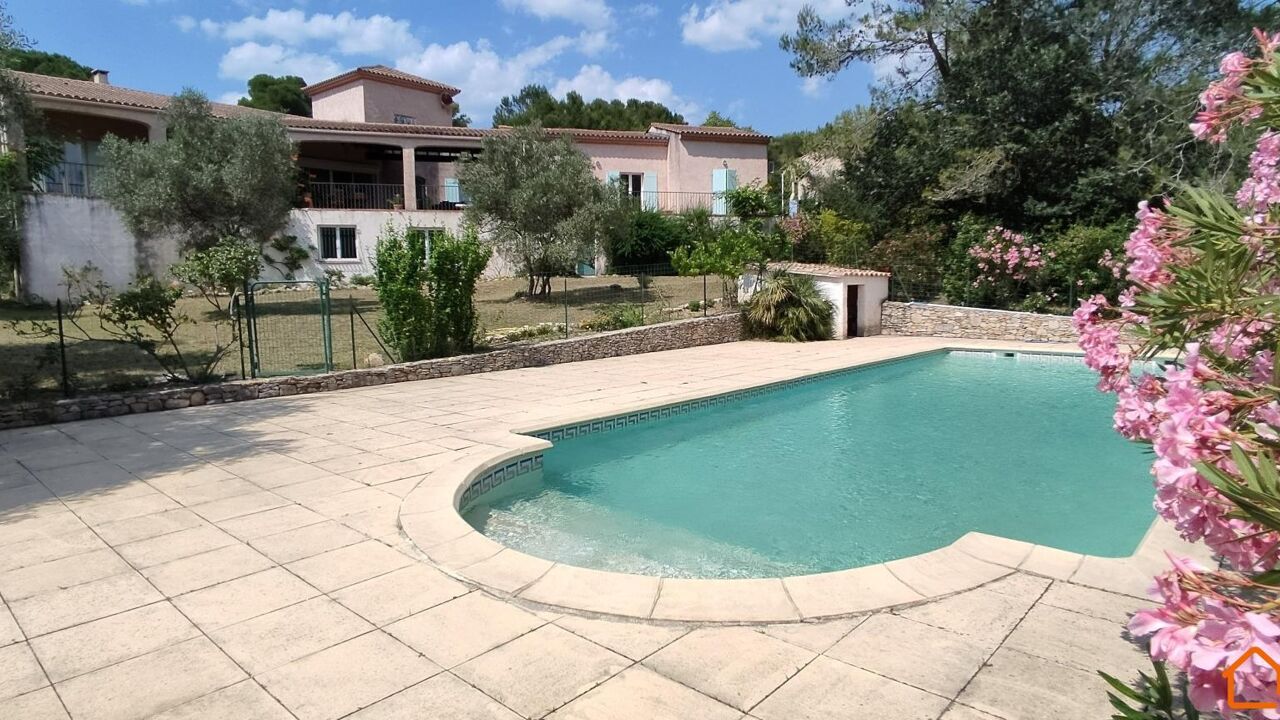 maison 8 pièces 185 m2 à vendre à Nîmes (30000)