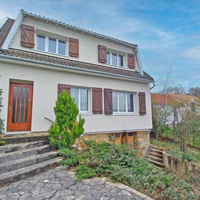 Maison 7 pièces 140 m²