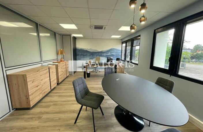 BUREAUX à LOUER — photo 2