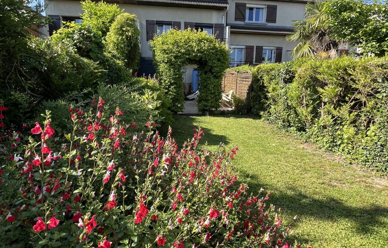 maison 4 pièces 84 m2 à vendre à Gagny (93220)