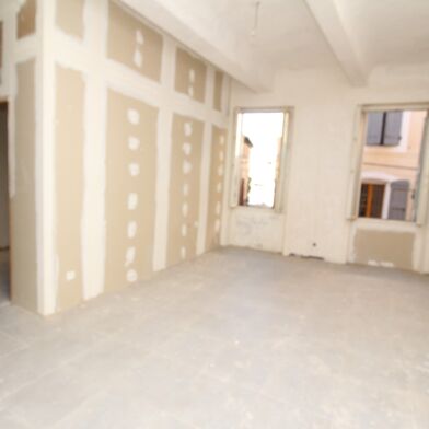 Appartement 9 pièces 215 m²