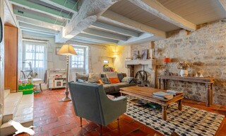 Maison 5 Pièces 159 m² à vendre à La Rochefoucauld-en-Angoumois (16110)