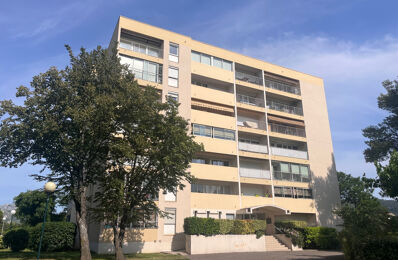 location appartement 900 € CC /mois à proximité de Roquefort-la-Bédoule (13830)