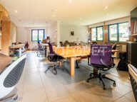 Bureaux 198 m² Annecy - Secteur TRIANGLE D'OR - A DEUX PAS DE... — photo 2
