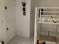 Paris 1 er -Châtelet les Halles chambre refaite à neuf — photo 4