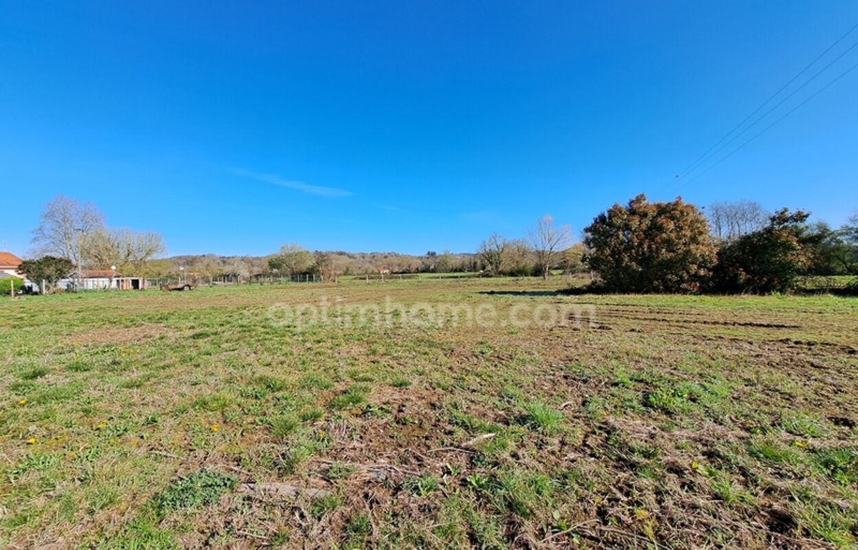 terrain  pièces 2400 m2 à vendre à Sauveterre-de-Béarn (64390)