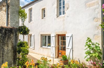 vente maison 577 500 € à proximité de Saint-Vivien (17220)