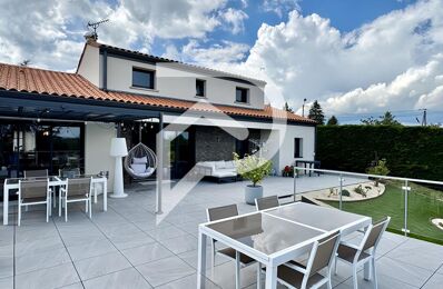 vente maison 560 000 € à proximité de Saint-Priest-la-Roche (42590)