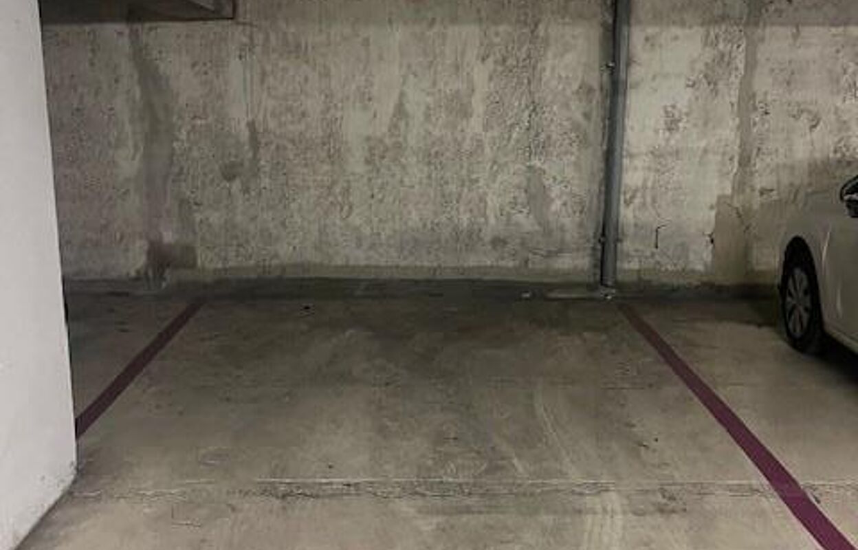 garage  pièces  m2 à louer à Tours (37000)