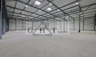 Local industriel  4000 m² à vendre à Saint-Pathus (77178)