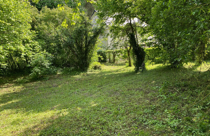 TERRAIN À BÂTIR DANS LA COMMUNE D'HESCAMPS — photo 4