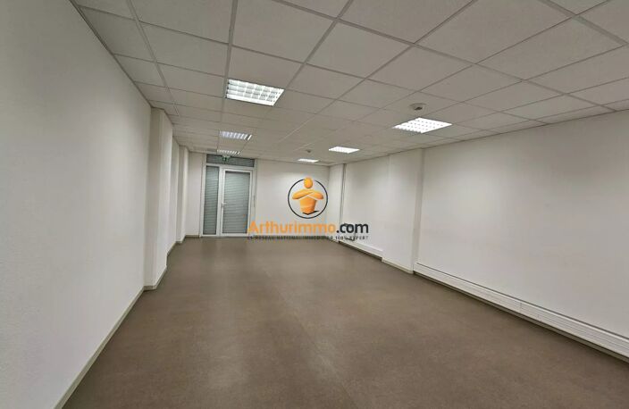 ? À VENDRE – Local professionnel /Espace en coworking /Bureau de 478m² ?  avec 12 parking – accessibilité PMR — photo 2
