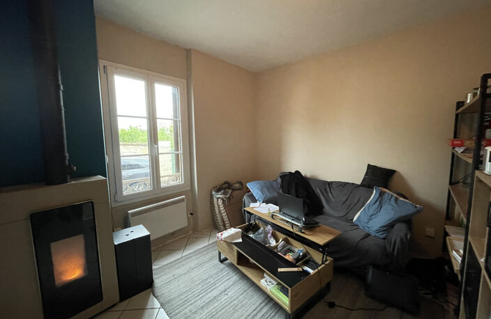 MAISON DANS COMMUNE RECHERCHEE 2 MINUTES DE SENS — photo 2