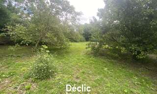 Terrain  1051 m² à vendre à Saint-Froult (17780)