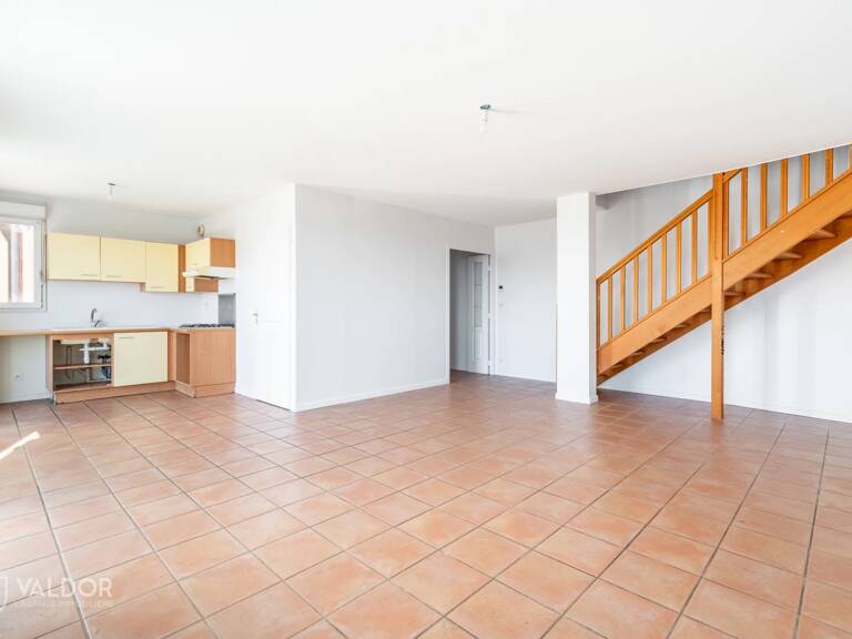 T4 en duplex / terrasse avec garage en sous-sol — photo 1