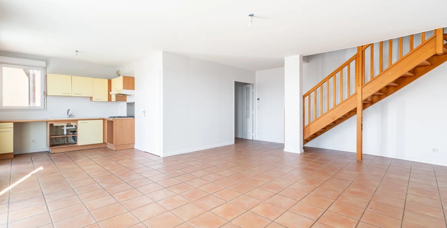 T4 en duplex / terrasse avec garage en sous-sol — photo 1