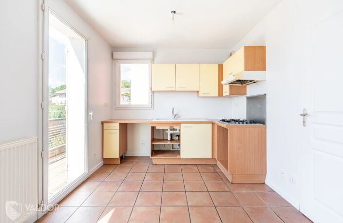 T4 en duplex / terrasse avec garage en sous-sol — photo 3