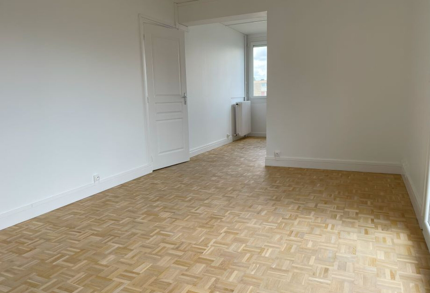 Grand appartement à vendre avec balcon à Beauvais — photo 1