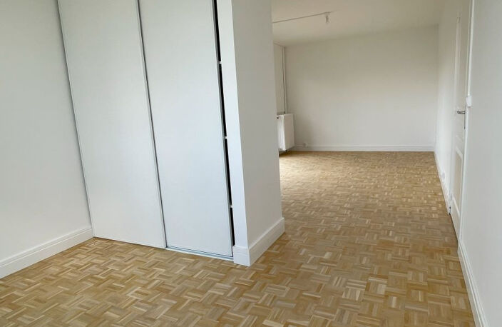 Grand appartement à vendre avec balcon à Beauvais — photo 3