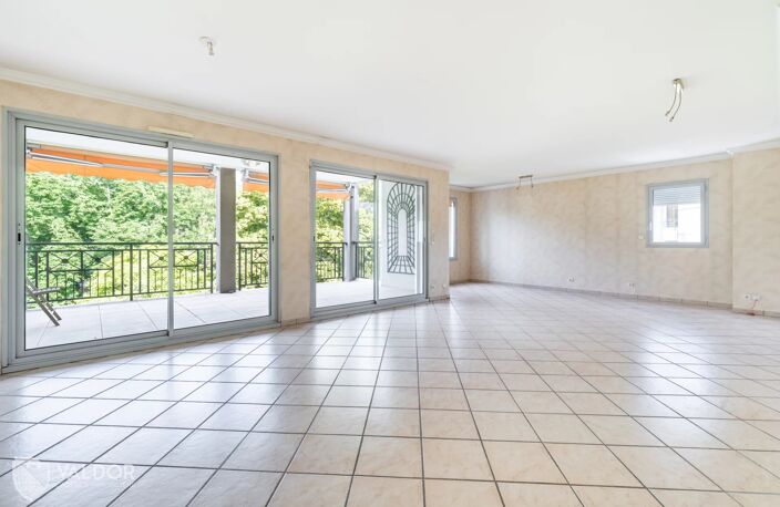 Bien vendu : Appartement 122 m² Villefranche-sur-Saône (69400) — photo 2
