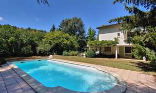 Maison 11 Pièces 247 m² à vendre à Saint-Georges-de-Luzençon (12100)