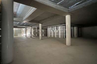 Commerce  435550 €