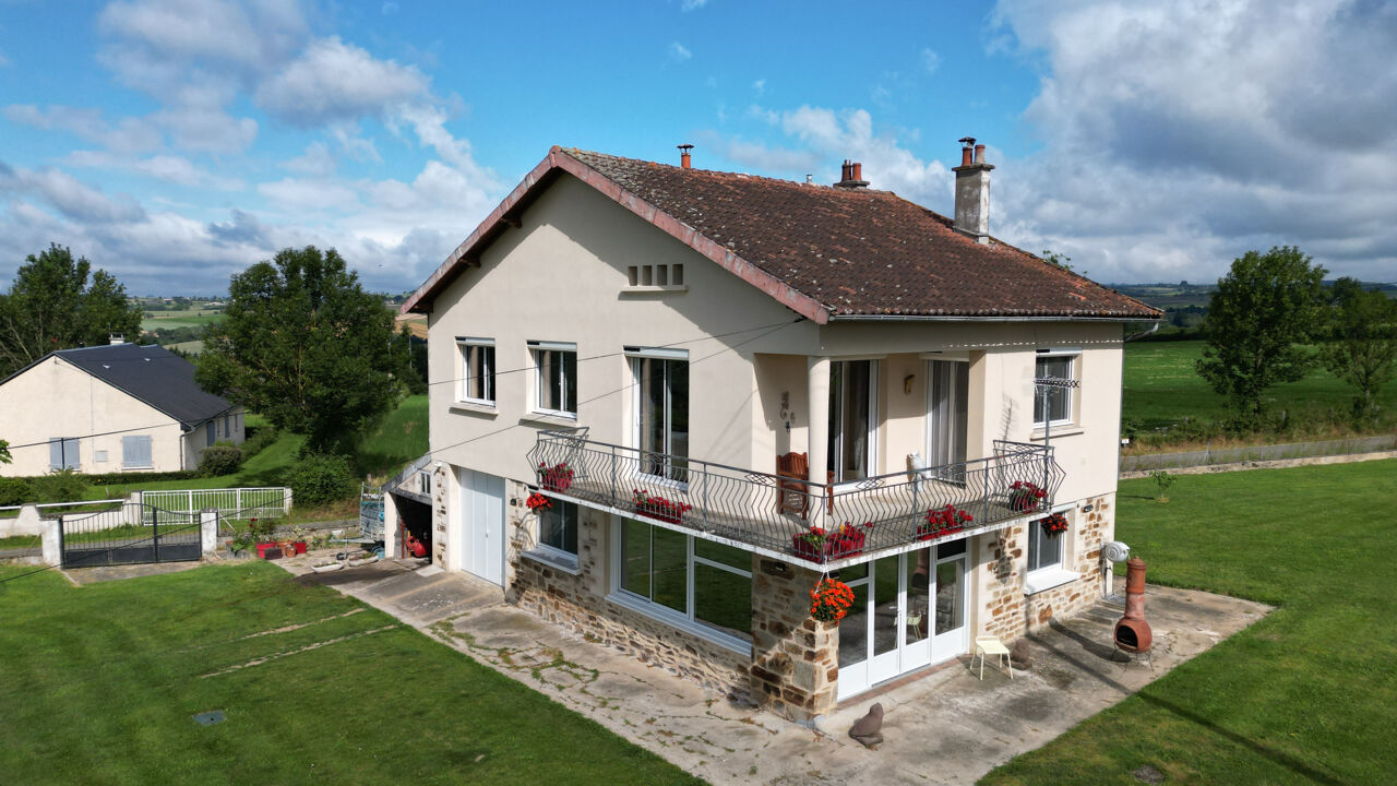 maison 6 pièces 114 m2 à vendre à Sauveterre-de-Rouergue (12800)