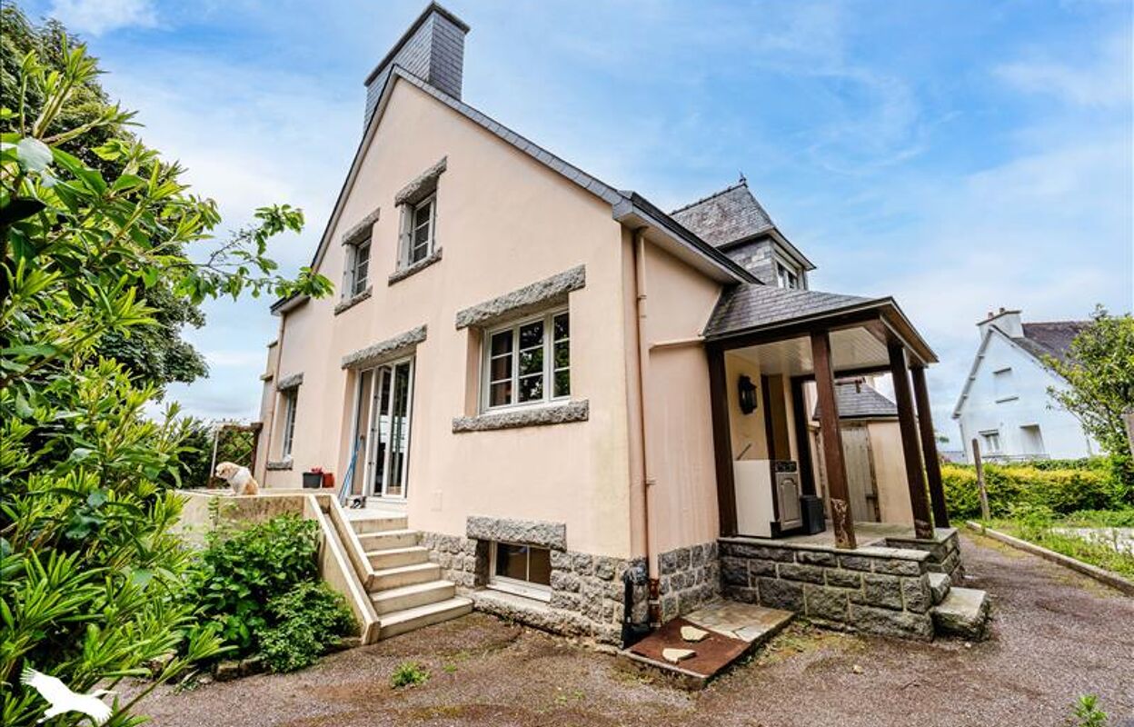 maison 6 pièces 153 m2 à vendre à Châteauneuf-du-Faou (29520)