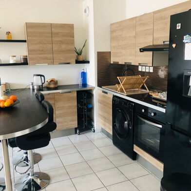 Appartement 3 pièces 106000 €