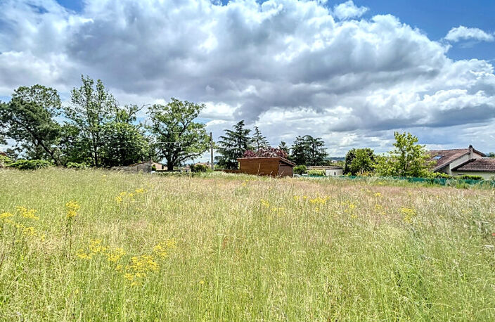Terrain à bâtir de 1030 m² à St-Genis-les-Ollières — photo 2