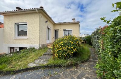 vente maison 443 100 € à proximité de Salles-sur-Mer (17220)