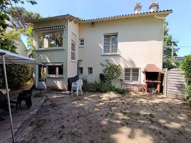 Maison À Vendre — photo du bien