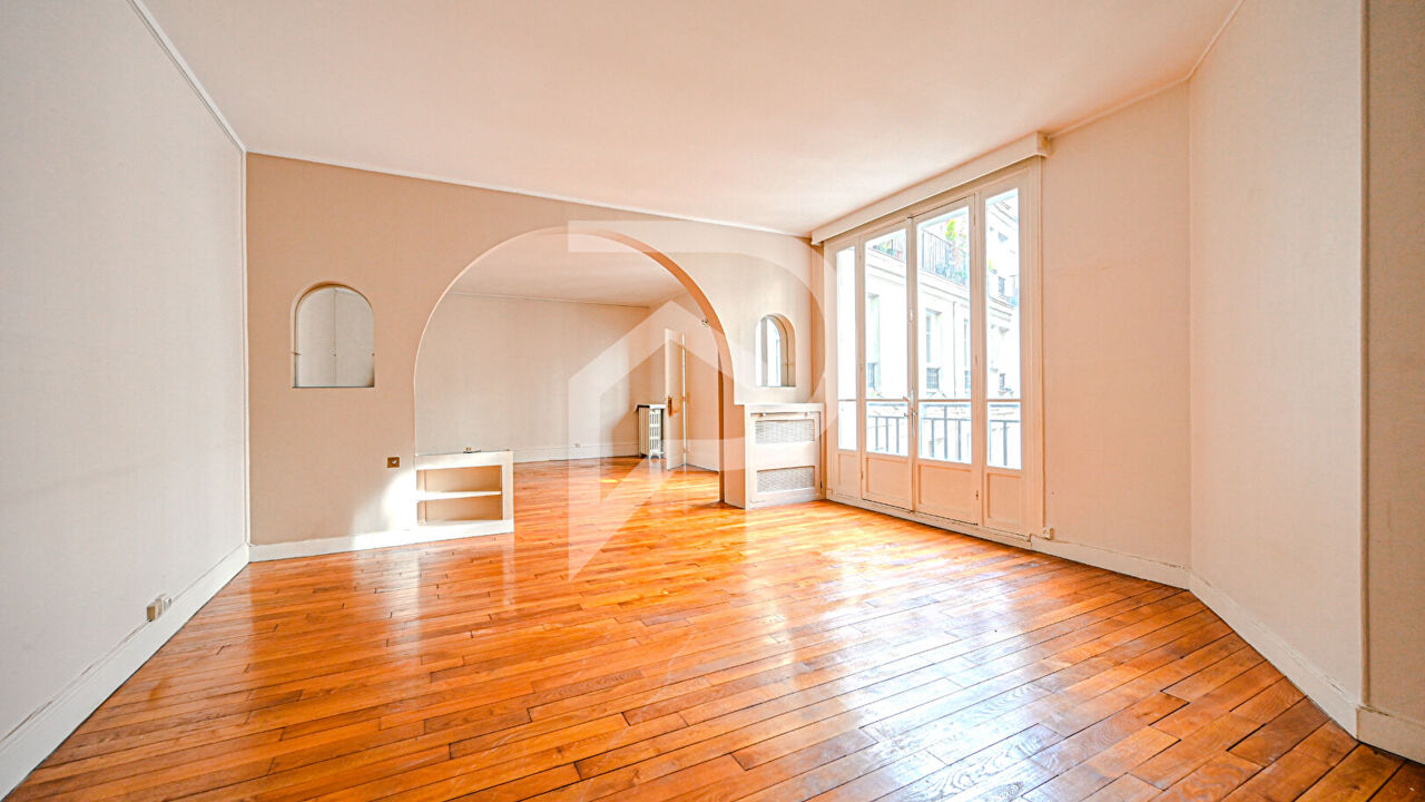 appartement 2 pièces 65 m2 à vendre à Paris 15 (75015)