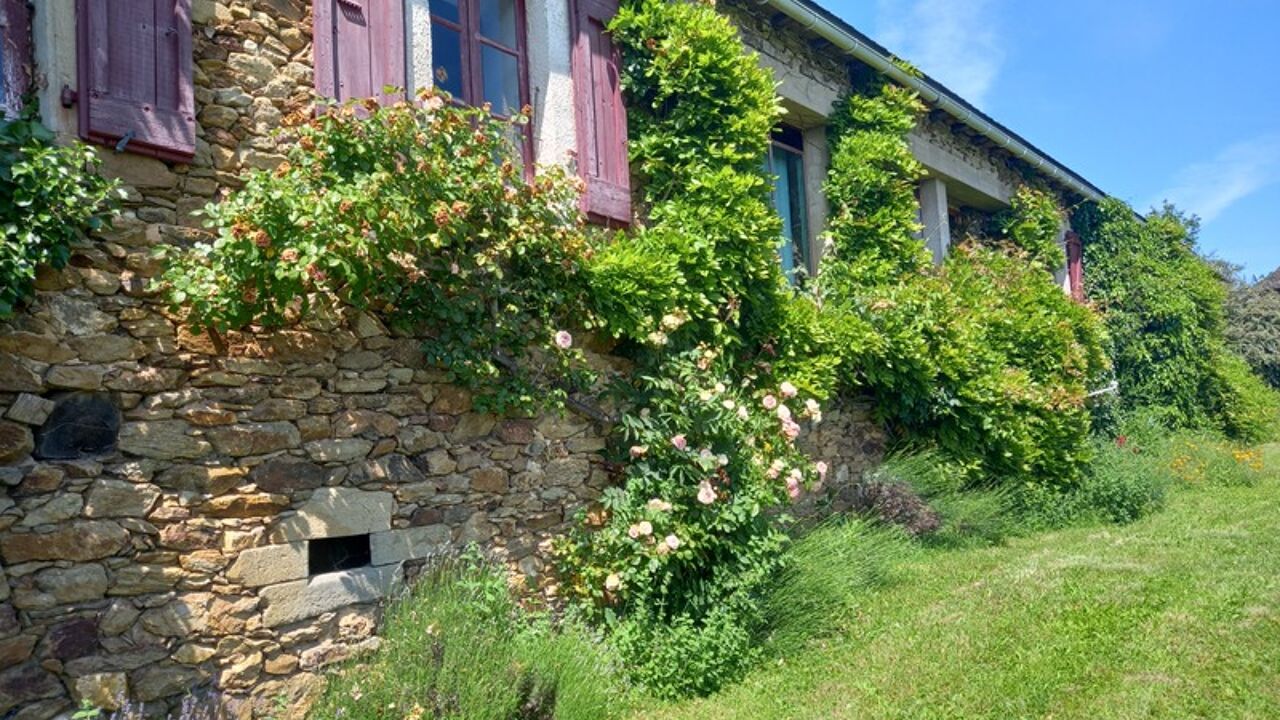 maison 7 pièces 175 m2 à vendre à Sauveterre-de-Rouergue (12800)