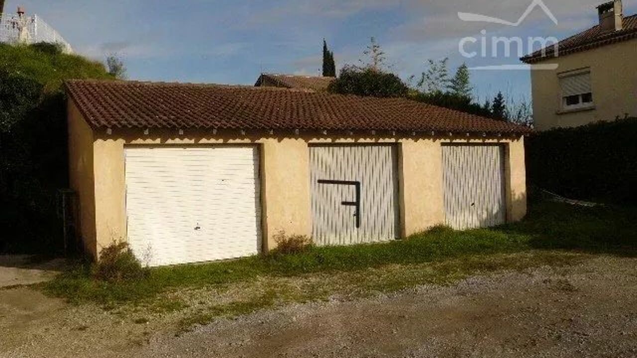 garage  pièces 15 m2 à louer à Le Teil (07400)