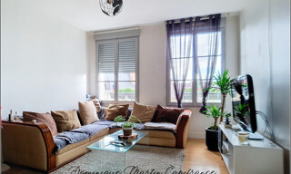 Immeuble  104 m² à vendre à La Chartre-sur-le-Loir (72340)