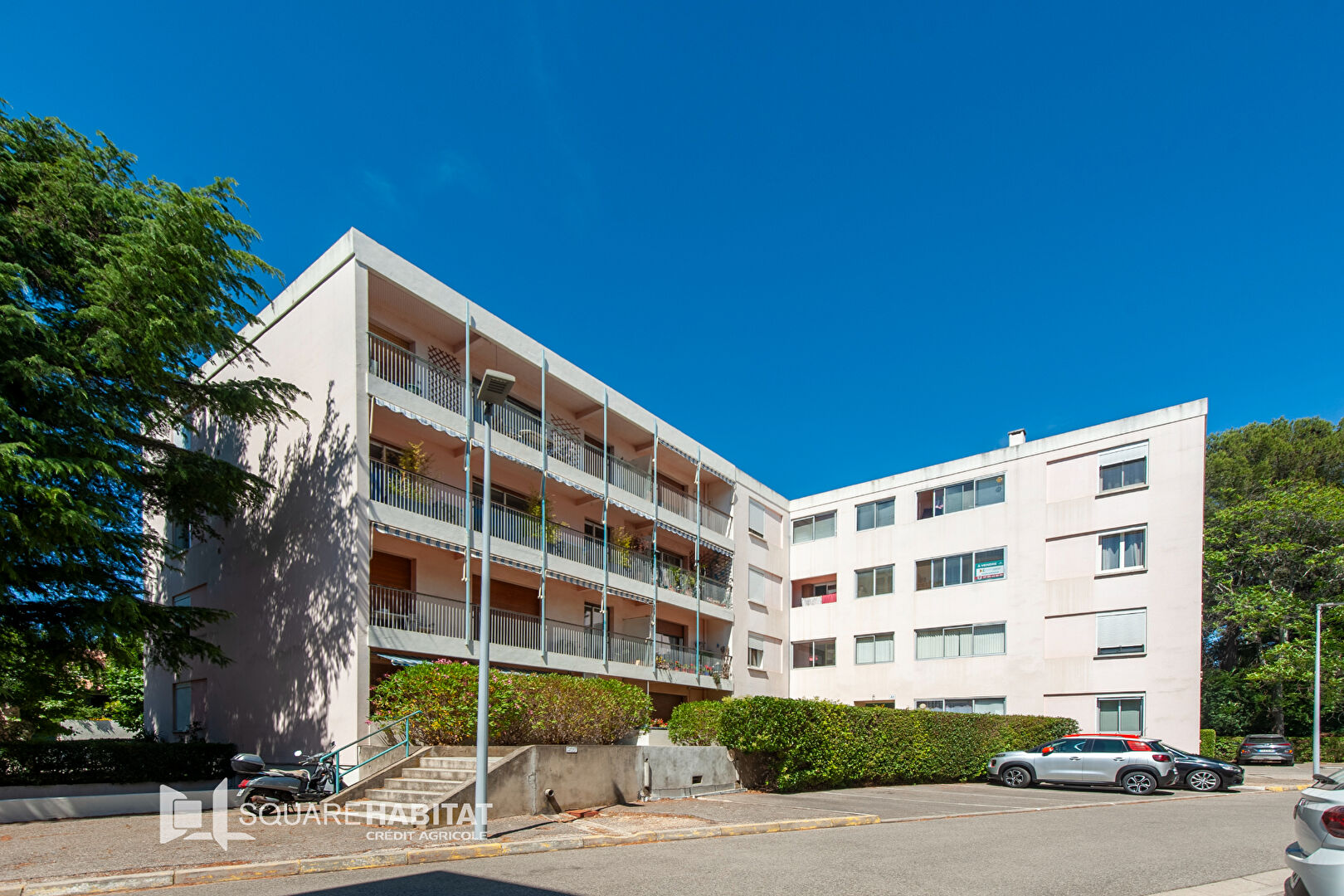 Agence immobilière de Square Habitat Camargue - Pays de Crau - Salon