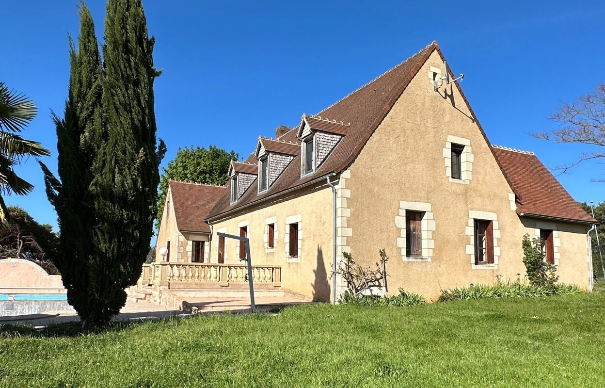 maison 10 pièces 255 m2 à vendre à La Châtre (36400)