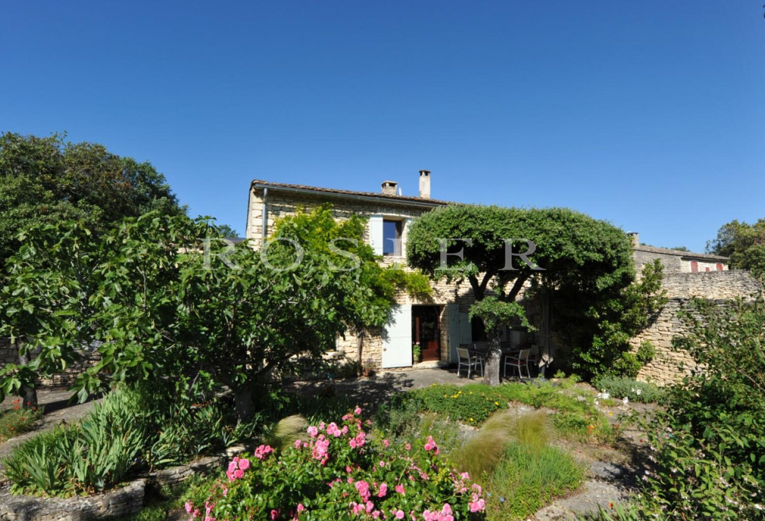 Maison ancienne restaurée de hameau avec grand terrain — photo 1