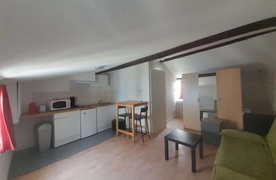 location appartement 450 € CC /mois à proximité de Saint-Gelais (79410)