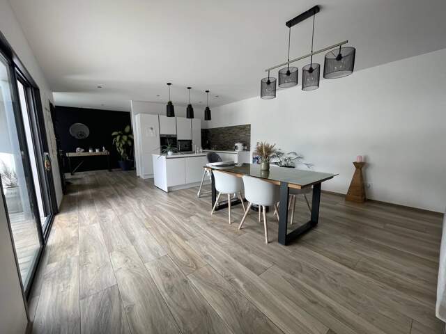 Maison récente moderne... — photo du bien
